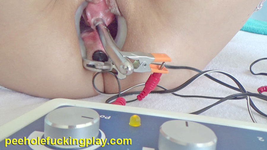 Electro stimulation of peehole with german electric sex device